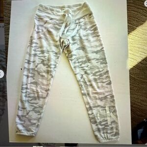 Calvin Klein Light Gray Jogger Pants camo woman’s juniors size S sweat pants